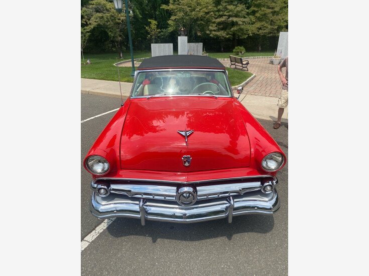 Thumbnail Photo undefined for 1954 Ford Crestline
